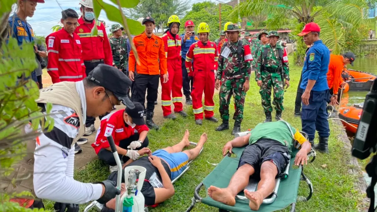 SIMULASI: Kodim 0902/Berau bersama BPBD dan sejumlah instansi memperkuat kesiapsiagaan menghadapi banjir melalui latihan penanggulangan bencana. (IZZA/BP)