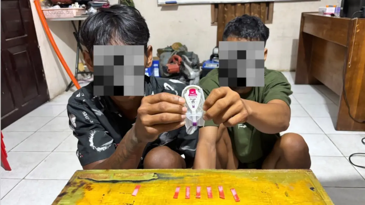 DIAMANKAN: Barang bukti berupa sabu, korek gas, uang, gunting dan handphone. (POLRES TARAKAN UNTUK HRK)