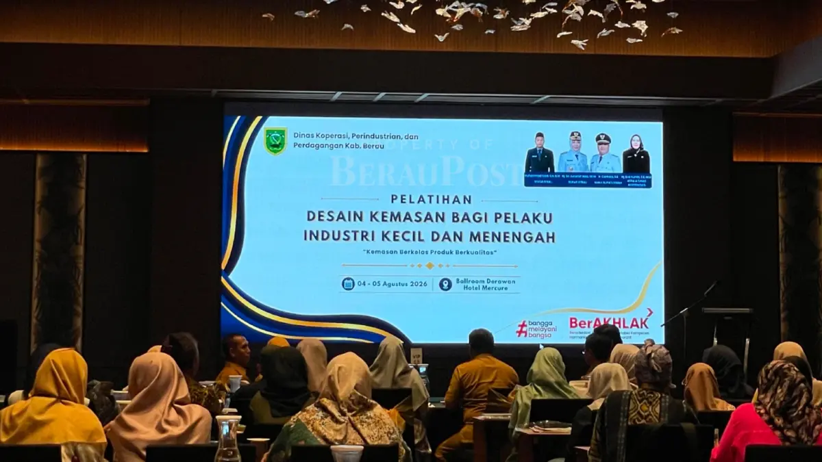 TINGKATKAN DAYA SAING: Pemerintah Kabupaten Berau terus mendorong pelaku Industri Kecil Menengah agar mampu meningkatkan daya saing produk, tidak hanya dari sisi kualitas, tetapi juga melalui kemasan yang menarik dan sesuai dengan kebutuhan pasar. (SENO/BP)