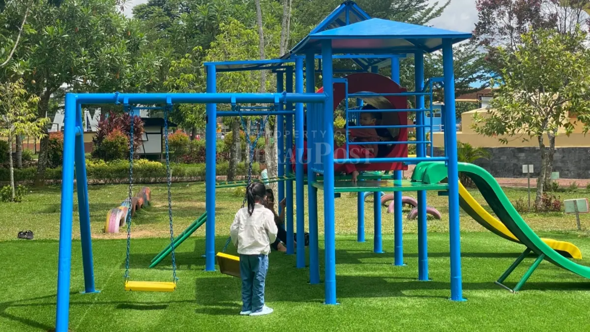 RUANG PENGADUAN: Layanan Telepon Sahabat Anak hadir sebagai ruang aman bagi anak untuk menyampaikan pengaduan kekerasan dan perundungan. (IZZA/BP)