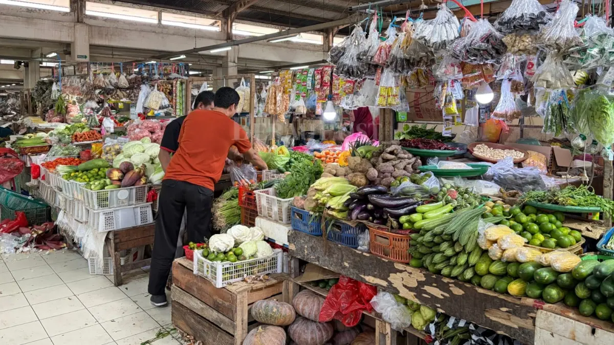 PENYUMBANG DEFLASI: Berau alami deflasi 0,18 persen pada Juli 2026, dipengaruhi turunnya harga tomat dan bawang merah. (IZZA/BP)