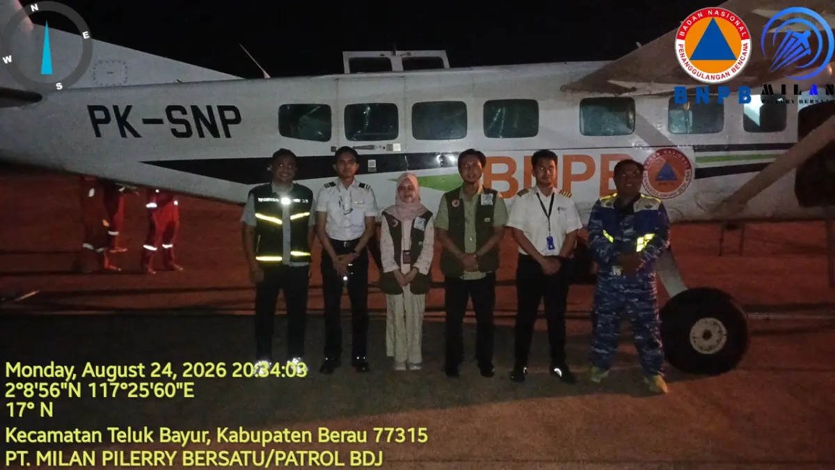 OPERASI MODIFIKASI CUACA: Pesawat pembawa misi Operasi Modifikasi Cuaca (OMC) lepas landas dari Bandara Kalimarau, Berau, untuk melakukan penyemaian awan guna memitigasi potensi bencana hidrometeorologi. (PT MPB UNTUK BERAU POST)