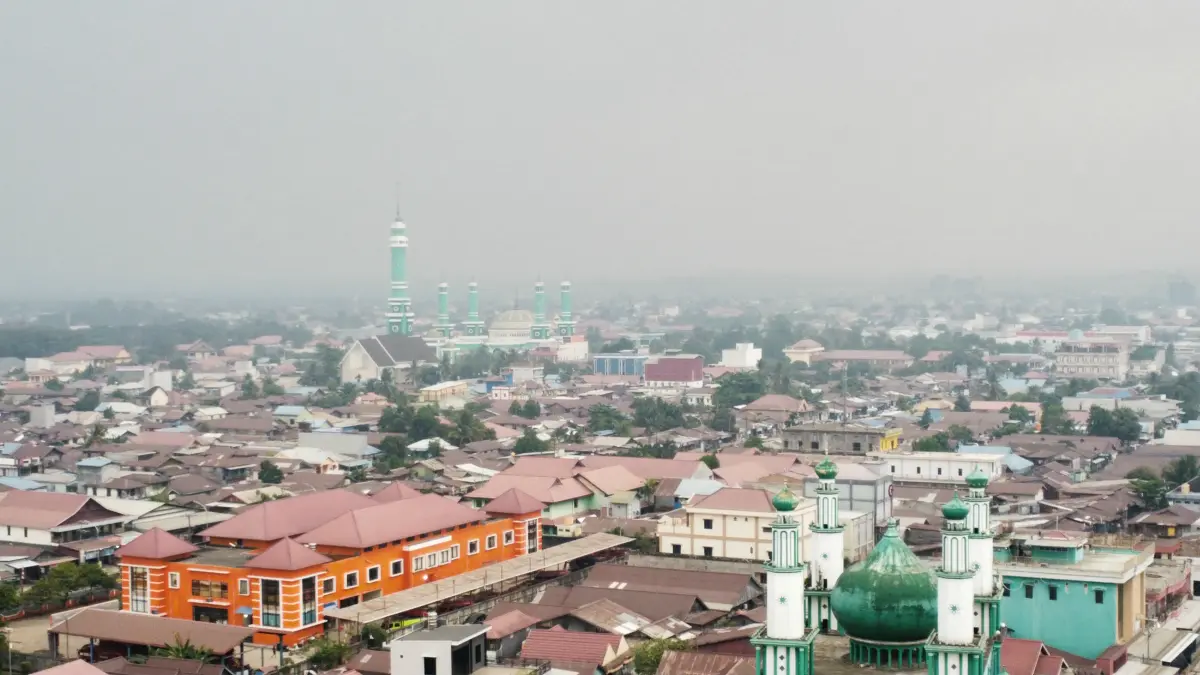 KABUT ASAP: Dinas Kesehatan Berau meminta masyarakat untuk terus waspada akan bahaya ISPA di tengah kabut asap yang saat ini sedang terjadi di Kabupaten Berau. (ADAM/BP)