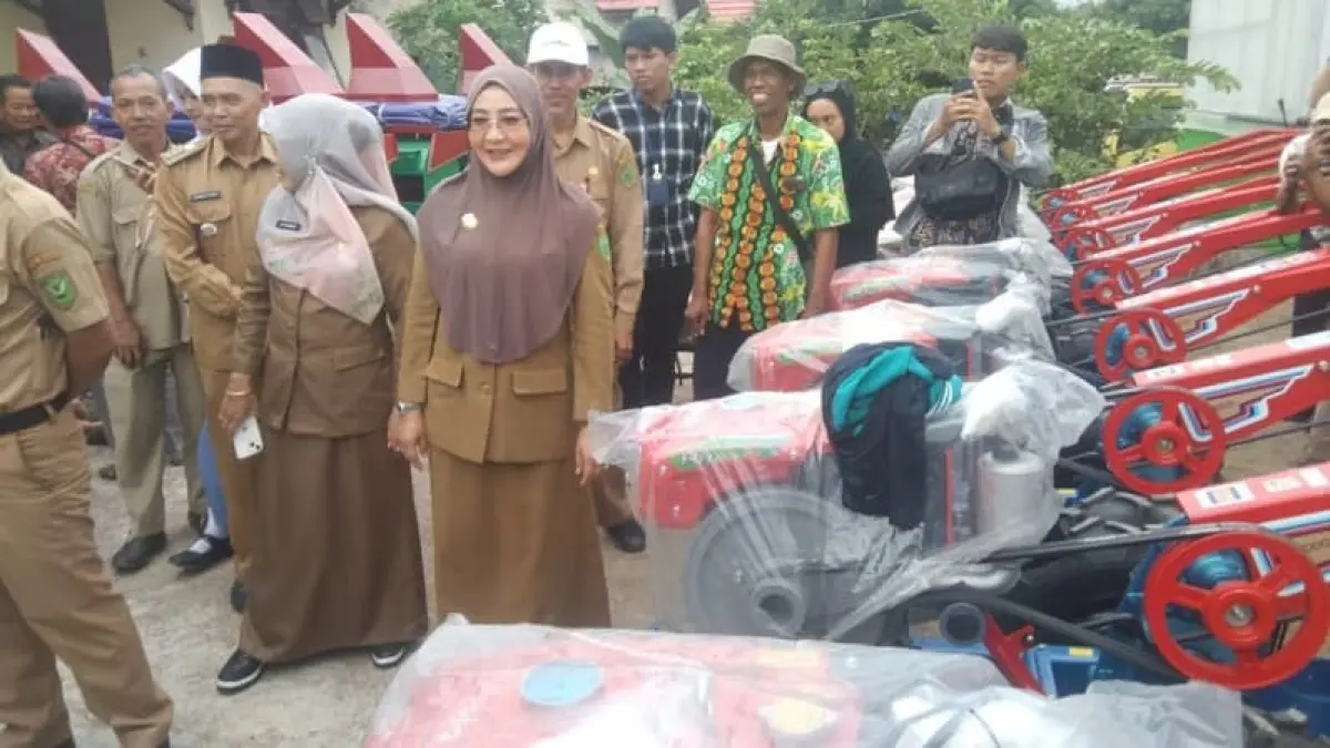 ILUSTRASI PERTANIAN: Pemenuhan alsintan terus diusahakan Pemkab Berau, meski anggaran terbatas. (BERAU POST)