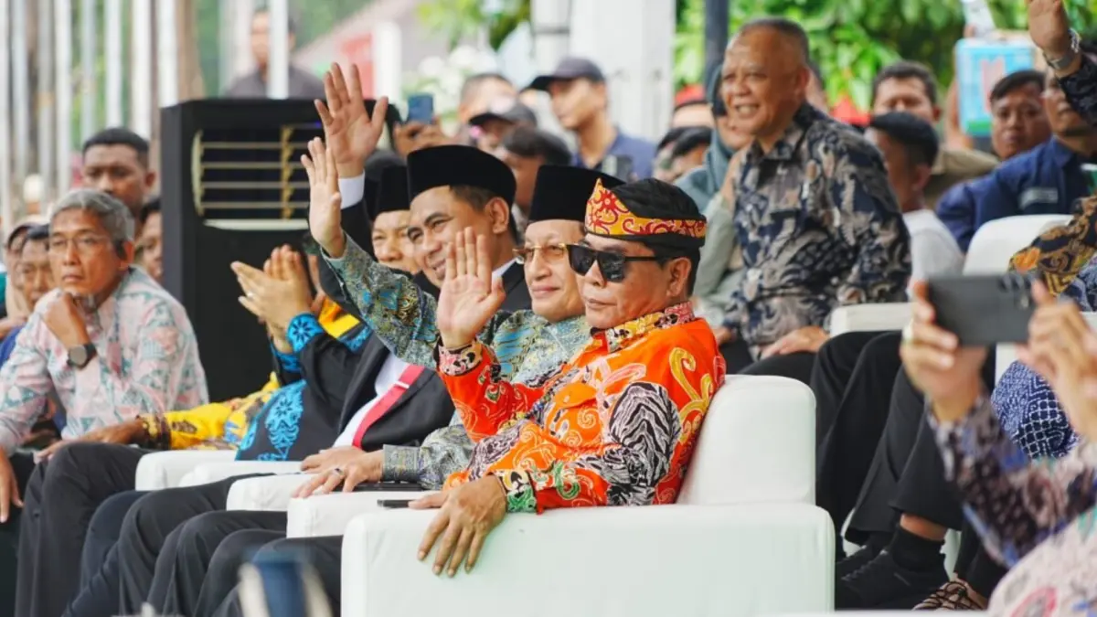 MTQ NASIONAL: Gubernur Kaltara, Zainal A. Paliwang hadir memberikan dukungan langsung kepada para kafilah. (DKISP KALTARA)