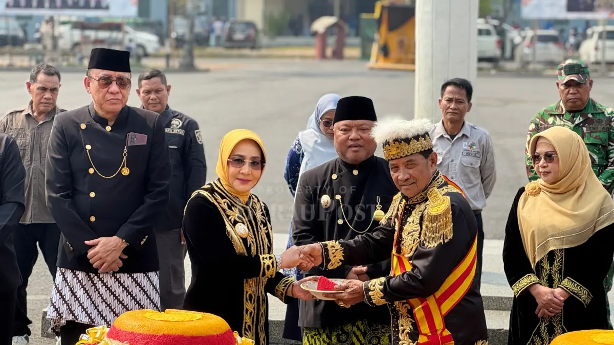 HUT BERAU: Peringatan HUT ke-73 Berau dan ke-216 Tanjung Redeb dilaksanakan di Lapangan GOR Pemuda.&nbsp;(SENO/BP)