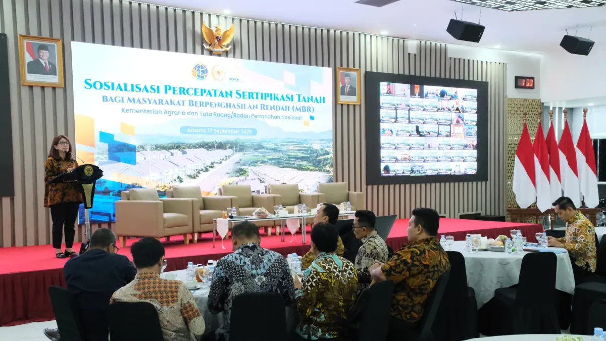 SOSIALISASI SERTIPIKASI TANAH MBR: Staf Ahli Bidang Partisipasi Masyarakat dan Pemerintah Daerah Kementerian ATR/BPN, Andi Tenri Abeng, membuka sosialisasi percepatan sertipikasi 3 juta bidang tanah bagi Masyarakat Berpenghasilan Rendah (MBR) bersama Komisi II DPR RI di Jakarta.