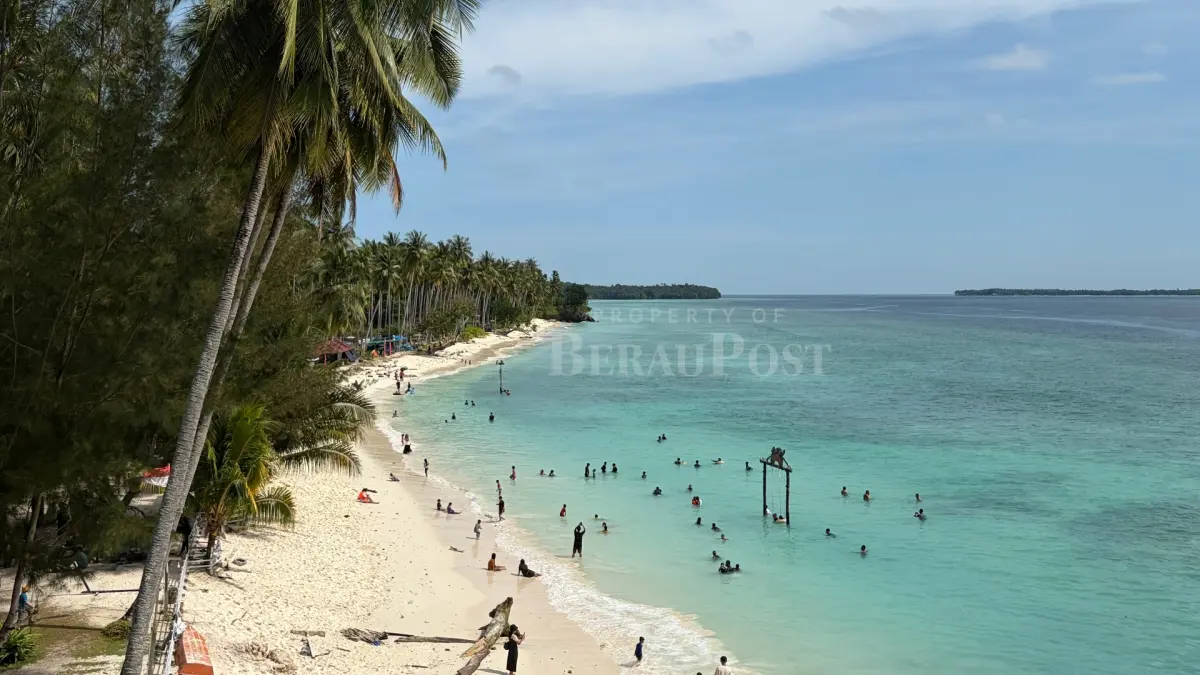 PERSIAPAN: Disbudpar Berau menyiapkan tim pemantau untuk mengawasi kondisi destinasi wisata selama periode libur panjang. (IZZA/BP)
