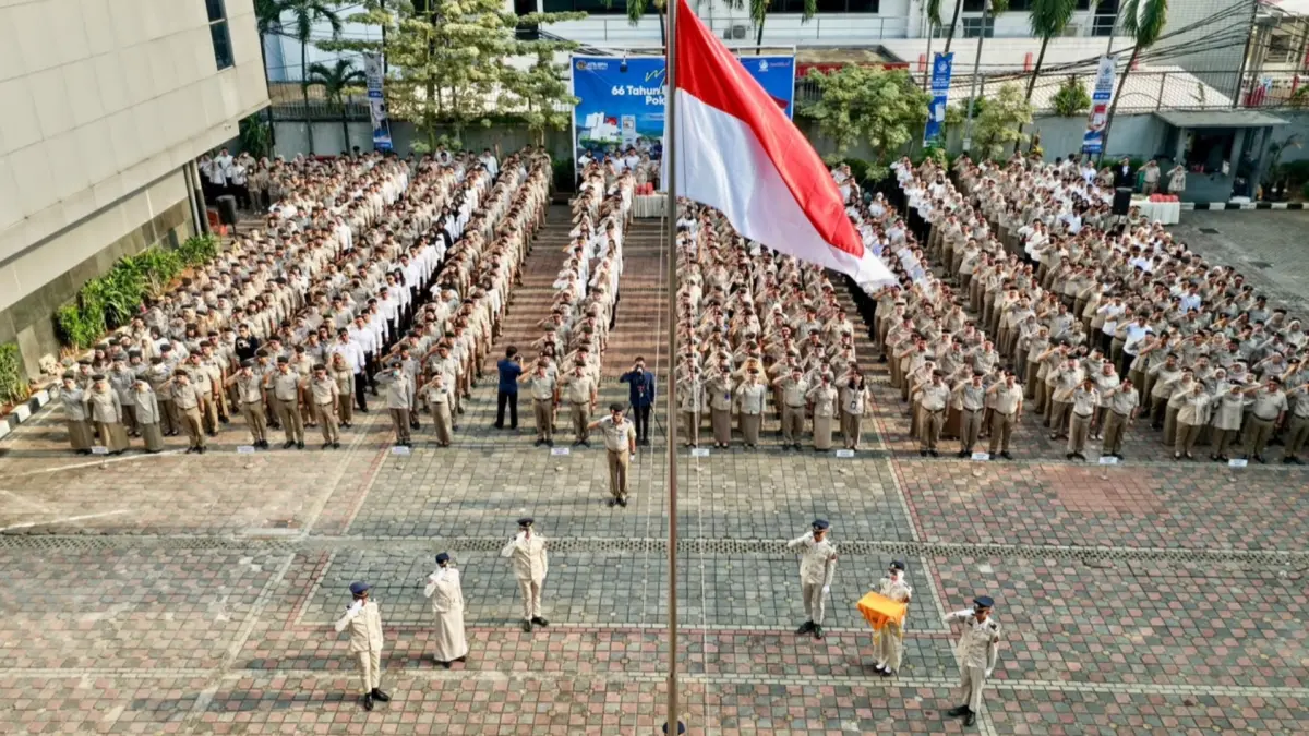 PERINGATAN HANTARU 2026: Menteri ATR/Kepala BPN, Nusron Wahid, memimpin jalannya Upacara Peringatan Hari Agraria dan Tata Ruang (HANTARU) 2026 di halaman Kementerian ATR/BPN, Jakarta, dengan menegaskan komitmen penguatan tiga transformasi layanan pertanahan.