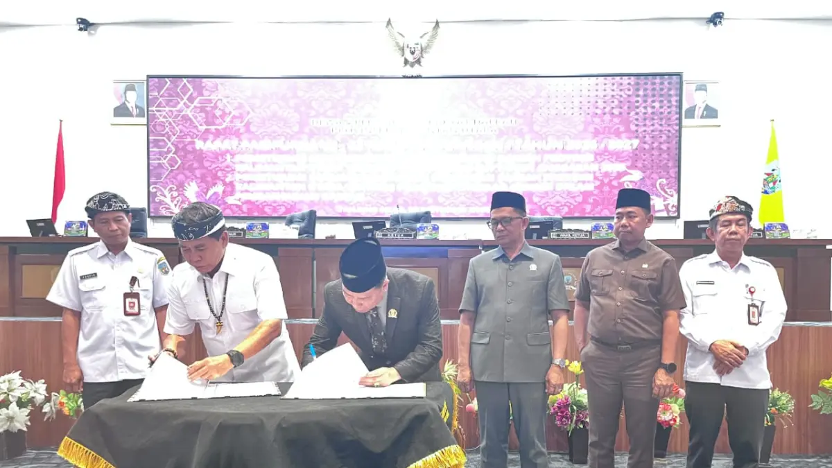 DISETUJUI: Pemprov dan DPRD Kaltara menyetujui APBD Perubahan 2026 sebesar Rp 2,3 triliun saat paripurna Rabu (30/9). (FAISAL/HRK)