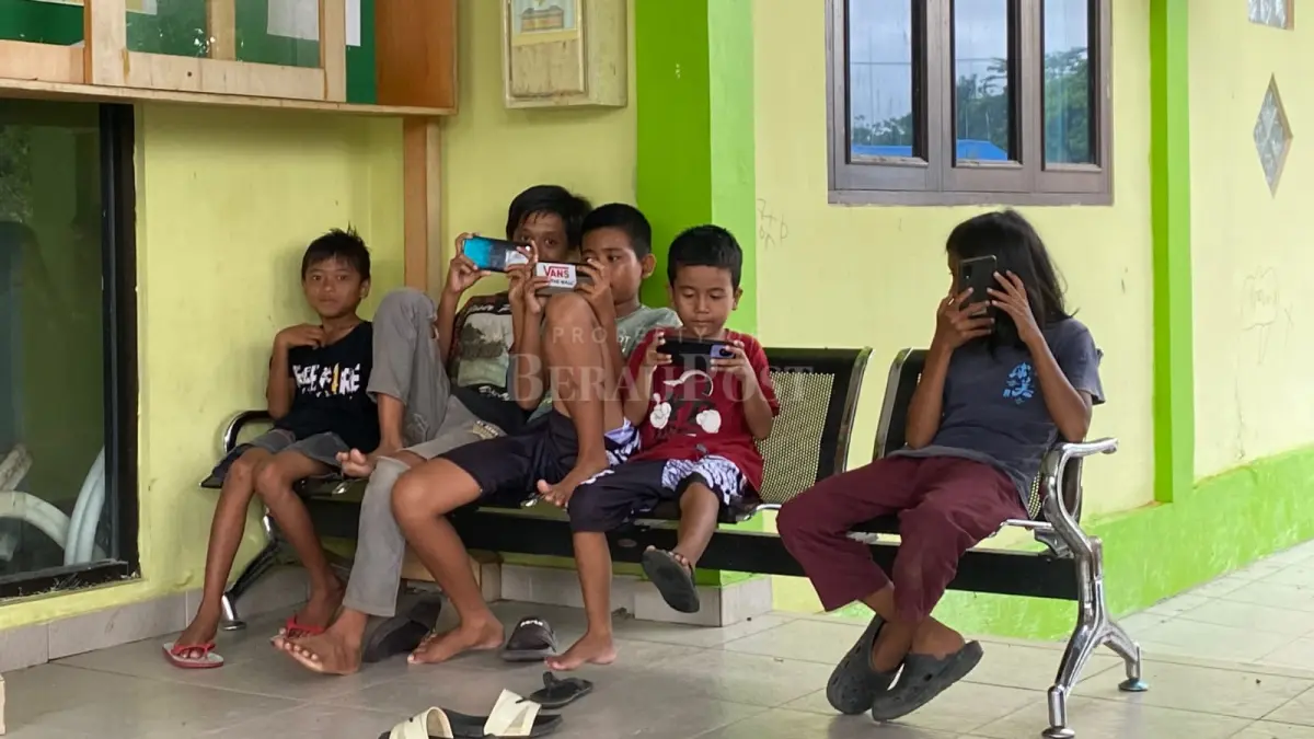 ILUSTRASI: Program WiFi Gratis diharapkan dapat bermanfaat besar bagi masyarakat. (BERAU POST)