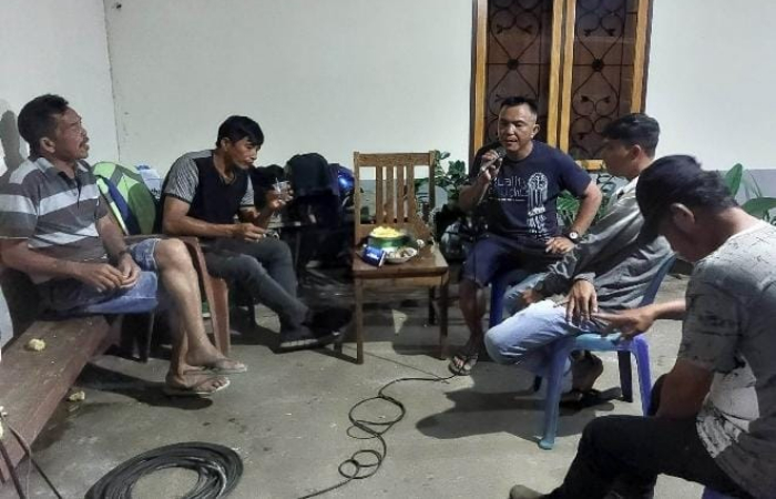 Sebagian warga Desa Temboan yang menolak Plt Kumtua.