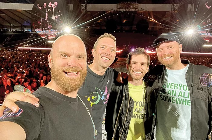 Grup band asal Inggris Coldplay akan mentas di SUGBK, berbarengan dengan agenda Indonesia sebagai tuan rumah Piala Dunia U-17.