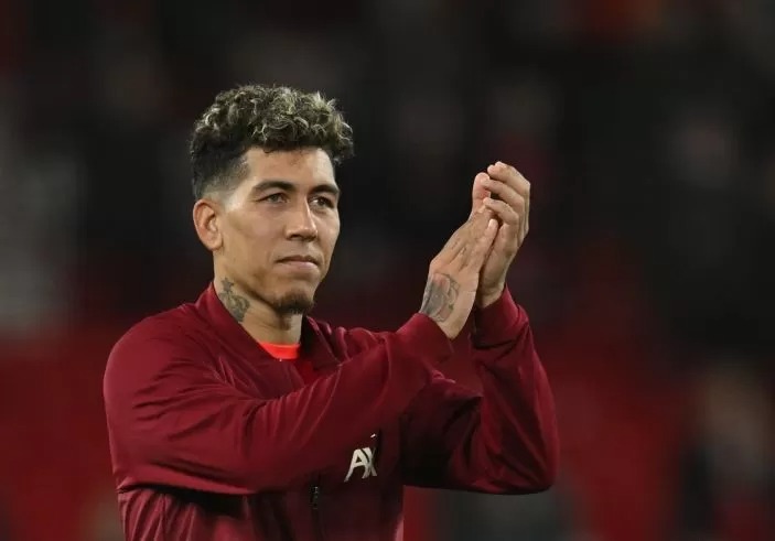 Roberto Firmino memberikan ucapan selamat tinggal kepada fans Liverpool. Pemain Brasil itu dikabarkan akan bermain di Arab Saudi bersama Al Hilal