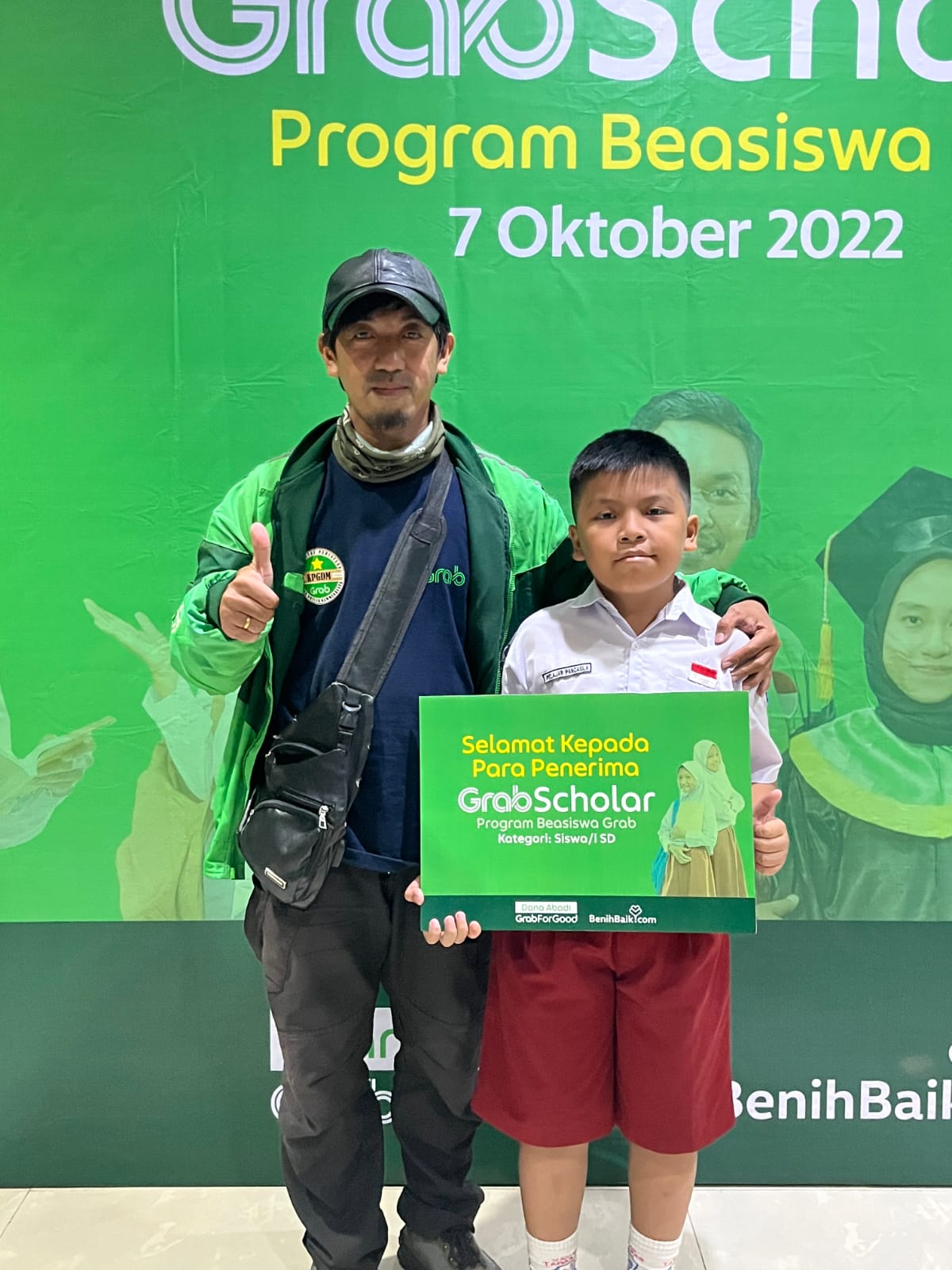 Penerima Beasiswa Grab tahun 2022 lalu