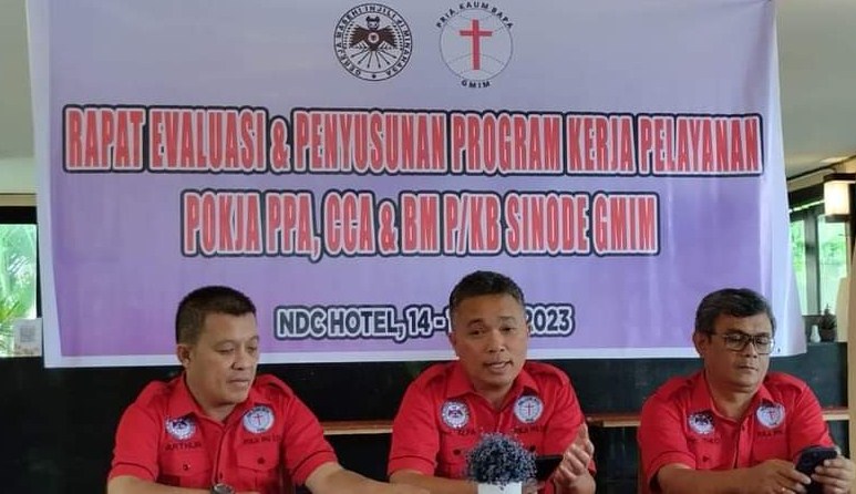 Komisi Pelayanan Pria/Kaum Bapa (P/KB) Sinode GMIM melalui Pokja Peribadatan, Pendalaman Alkitab (PPA), Cerdas Cermat Alkitab (CCA) dan Baca Mazmur (BM) sukses gelar rapat evaluasi.