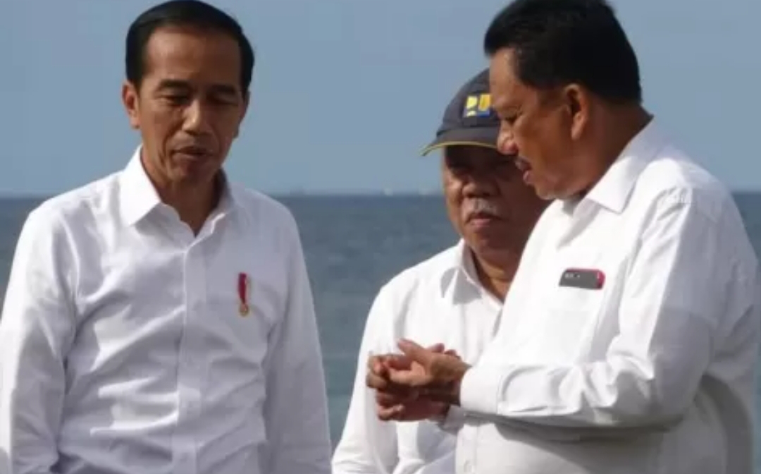 Presiden RI Joko Widodo saat meninjau sajumlah proyek strategis di Sulut dan mendapatkan penjelasan Gubernur Olly Dondokambey