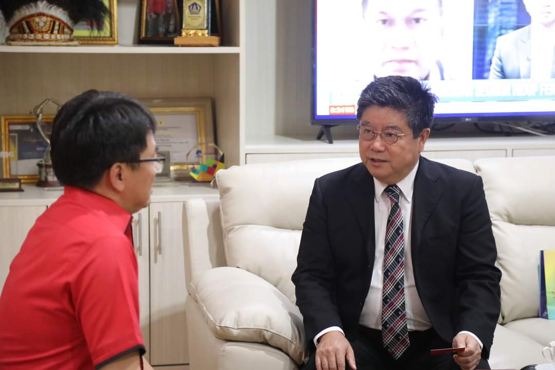 Ohashi Koichi dan Andrei Angouw