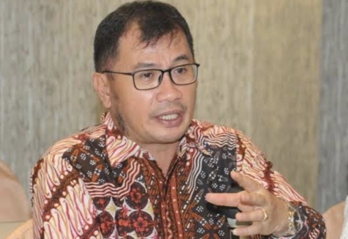 Dosen Unsrat Dr. Ferry Daud Liando