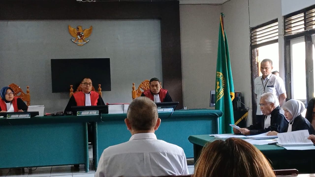 Suasana sidang di PN Tondano terkait kasus tambang ilegal di Ratatotok. Dok istimewa
