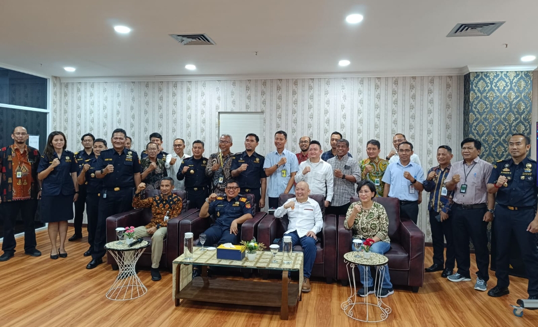 Kanwil Bea Cukai Sulawesi Bagian Utara (Sulbagtara) meningkatkan leadership di jajarannya. Dalam inovasi tersebut, menggandeng narasumber yang luar biasa