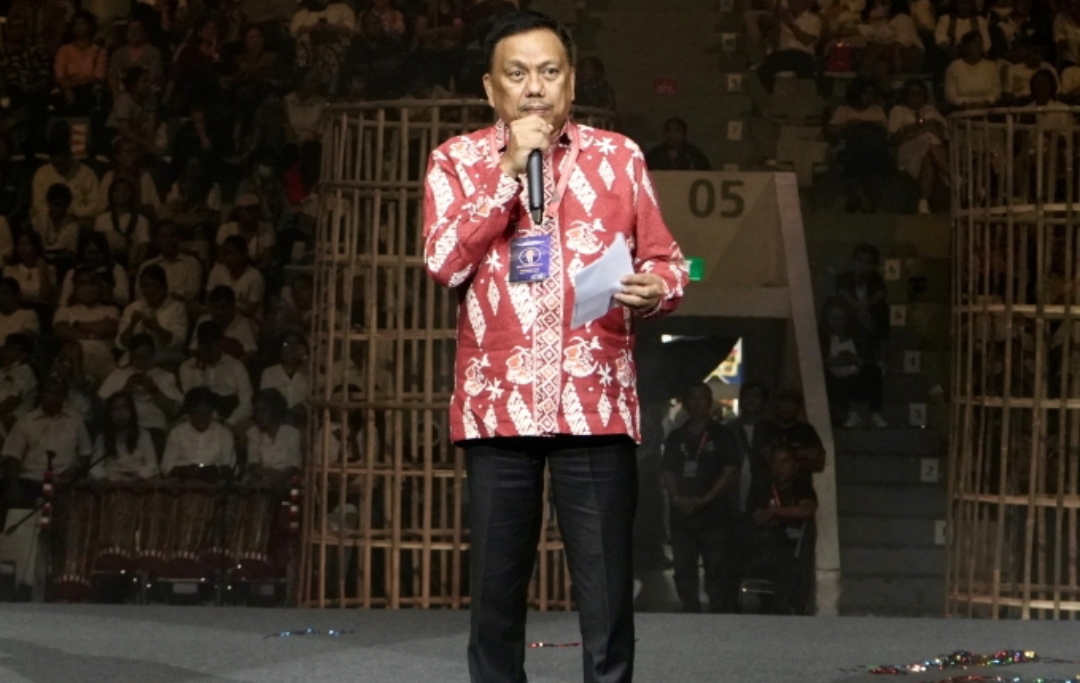 Ketua Panitia Prof (HC) Dr (HC) Olly Donsokanbey