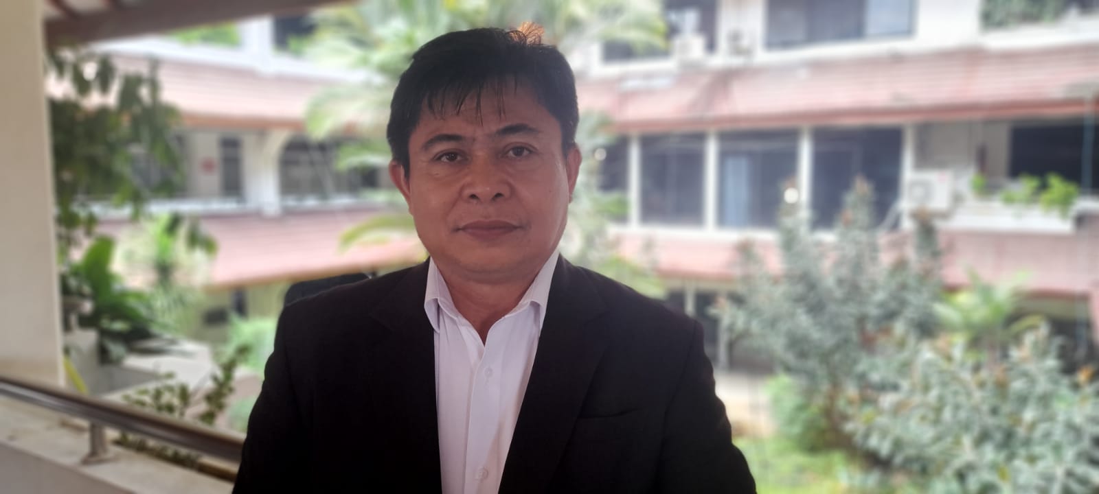 Paul Sualang SH