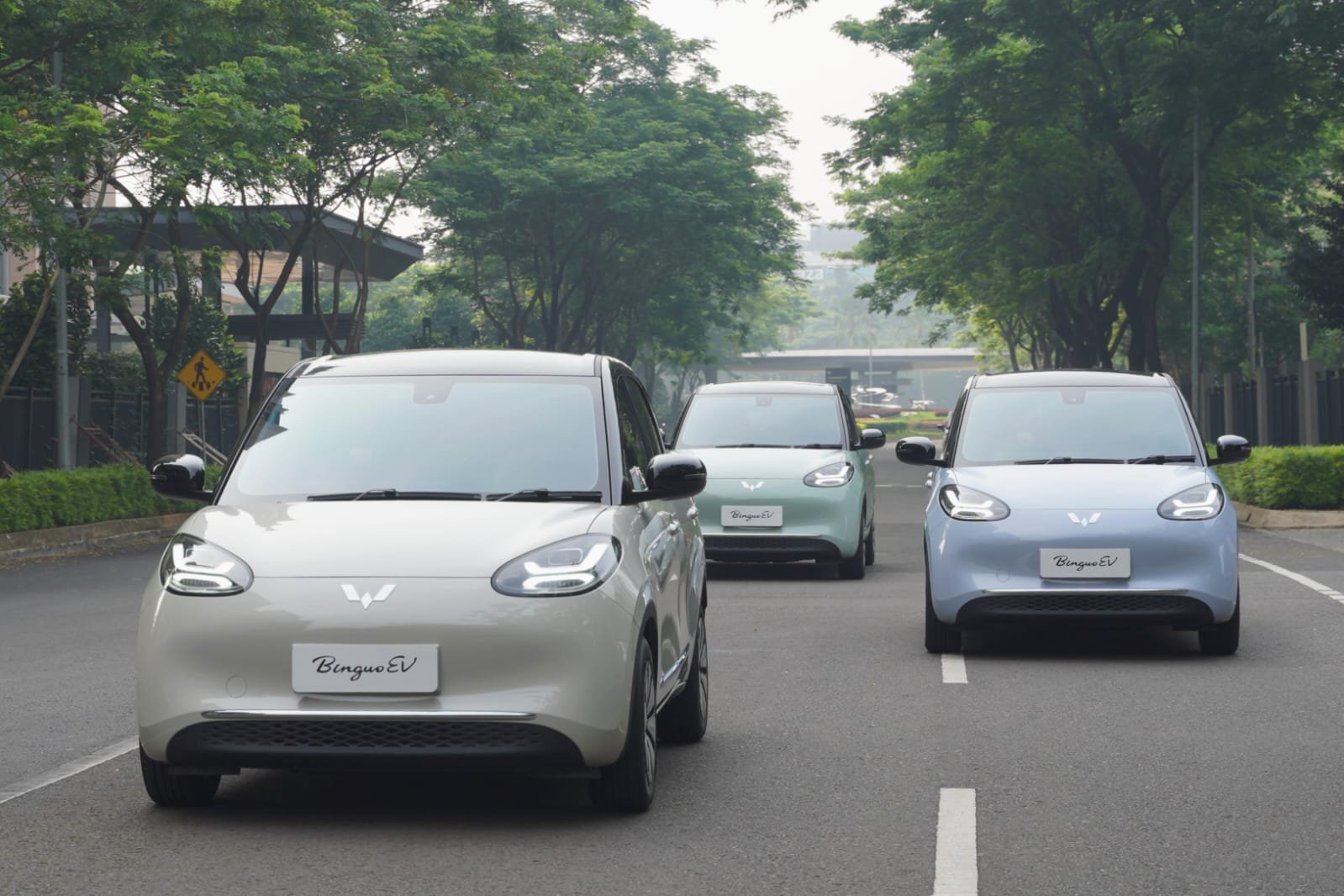 Tampilan ekterior Wuling BinguoEV, yang kini sudah dapat dipasarkan.