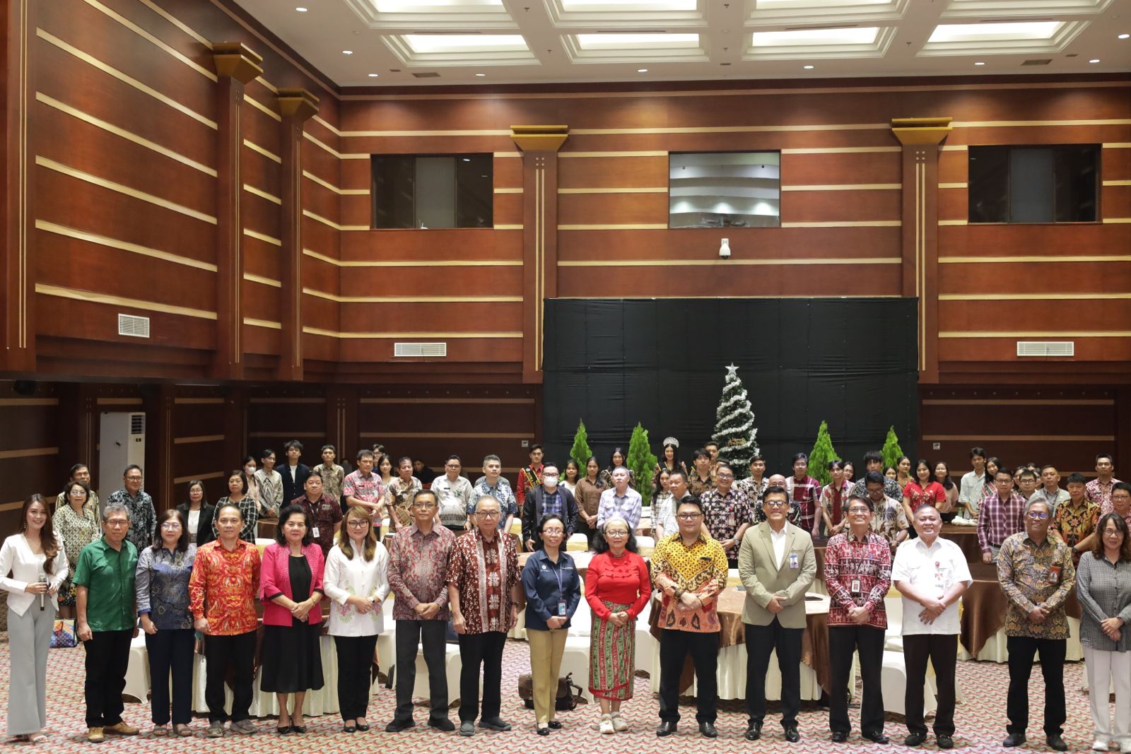 Diskusi Akhir Tahun yang digelar ISEI Manado dan Bank Indonesia, Jumat (22/12).