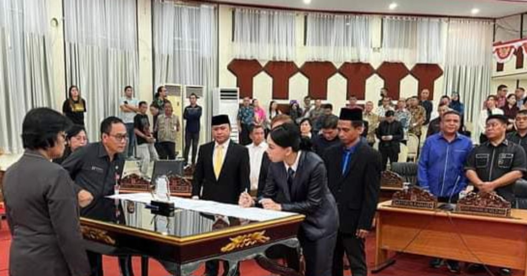 Pengambilan sumpah jabatan empat anggota DPRD Manado
