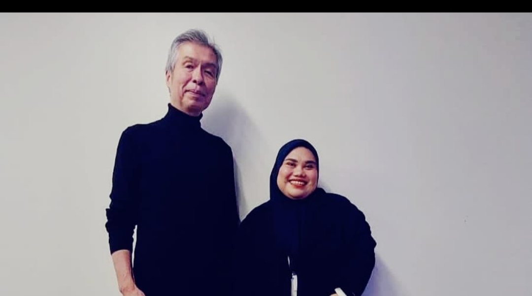 Foto lain Wartawan Manado Post Ayurahmi Rais bersama Kurasawa Haruo.