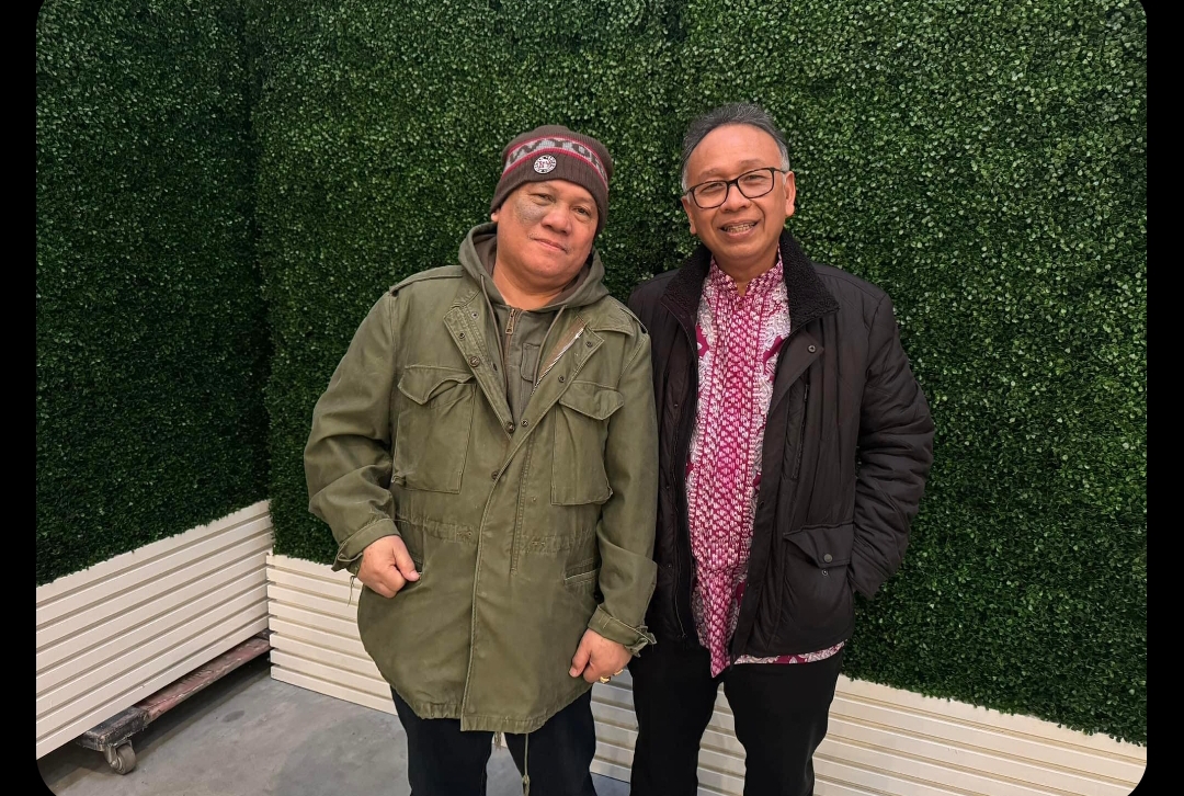 Joutje Kaunang bersama Konjen RI di New York saat Pemilihan