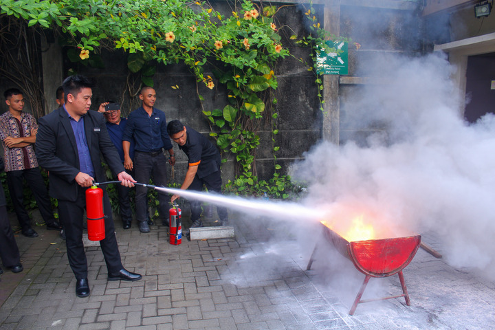 ASTON Manado Hotel gelar fire safety bagi staf (Istimewa)