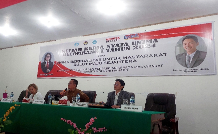 Ketua LPPM Unima Dr Amstrong Sompotan SSi MSi, mendampingi Wakil Wali Kota Manado dr Richard Sualang, saat pembekalan mahasiswa KKN, di GKB Unima, Selasa (19/3).(Dok Istimewa)