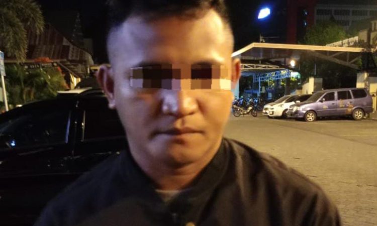 Pelaku yang mengaku sebagai anggota polisi dari Polda Sulut