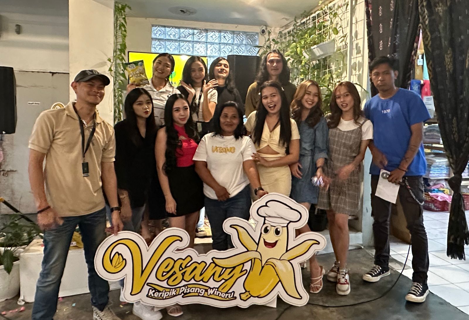 Acara launching keripik pisang Vesang, Sabtu (25/5)
