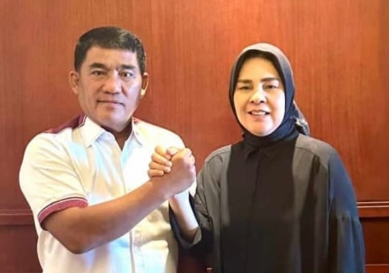 Yulius Selvanus Lumbaa dan Ir Hj Tatong Bara, calon gubernur dan wakil gubernur Sulut yang diusung Gerindra.