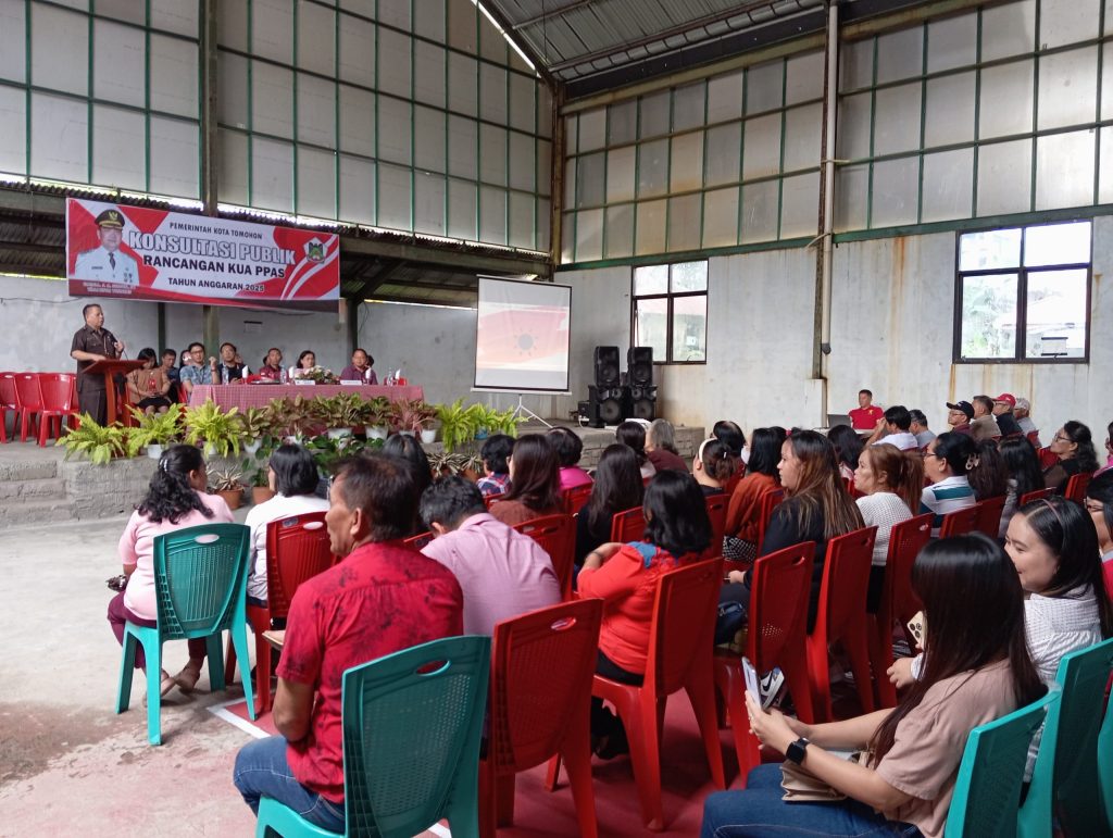 FOKUS: Suasana pelaksanaan kegiatan Konsultasi Publik Rancangan KUA-PPAS Tahun Anggaran 2025, di BPU Kelurahan Lansot, belum lama ini. Dok istimewa