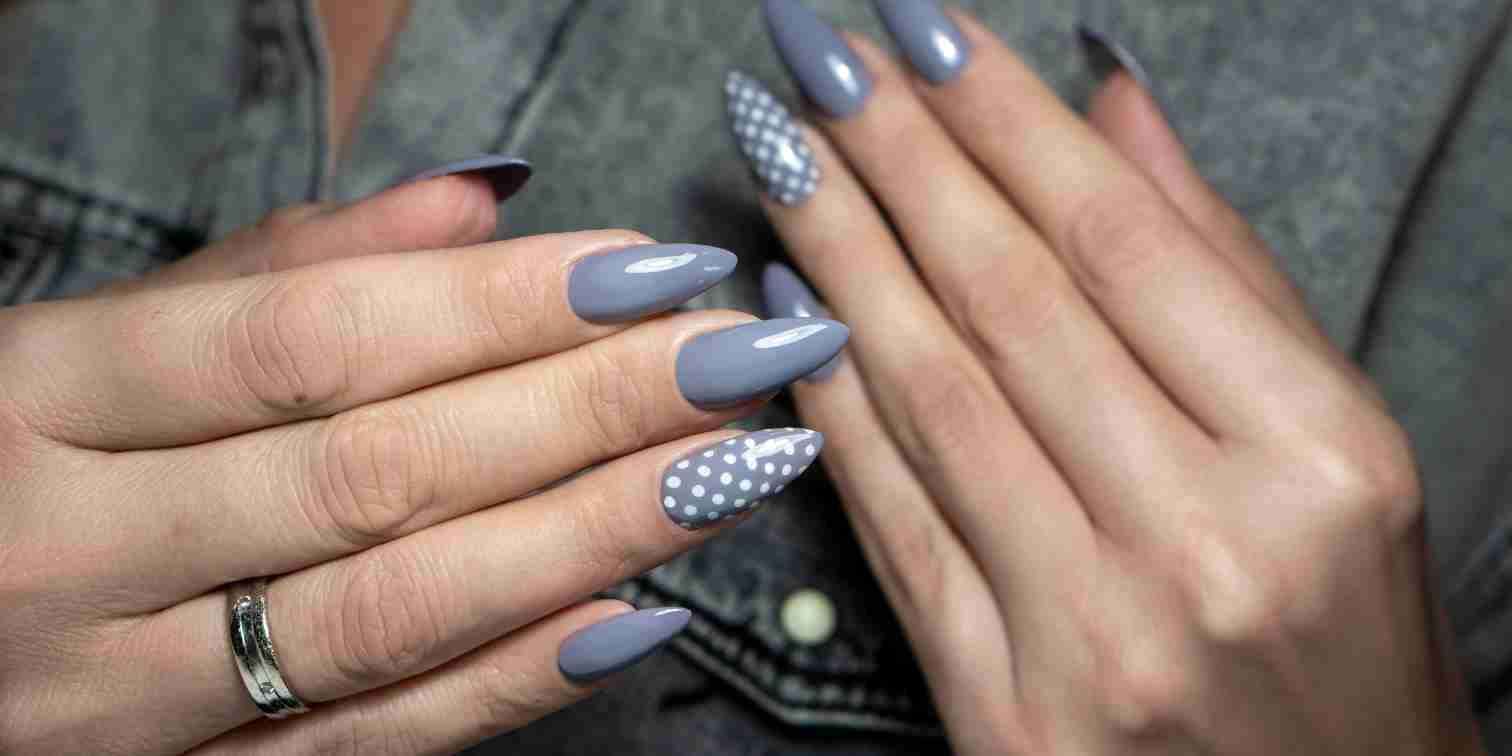 Simple Design Nail Art