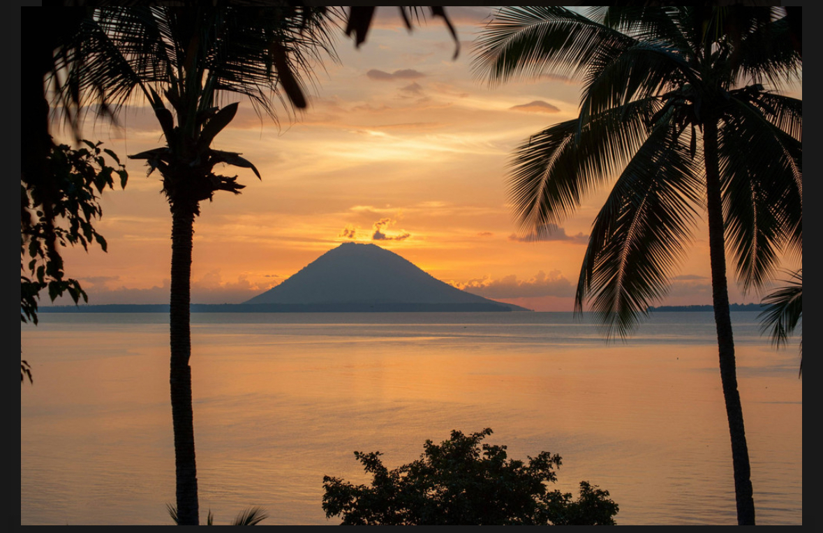 Ilustrasi  Suku Bangsa Manado. Sumber: Unsplash