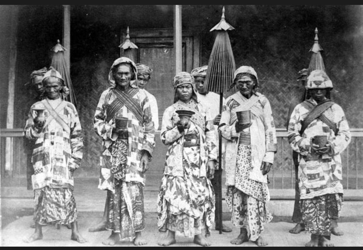 Pendeta Tengger pada masa Hindia Belanda(Tropenmuseum)