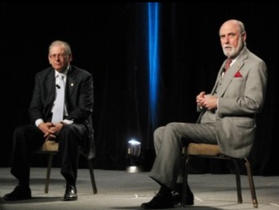 Vinton Cerf dan Robert E Kahn