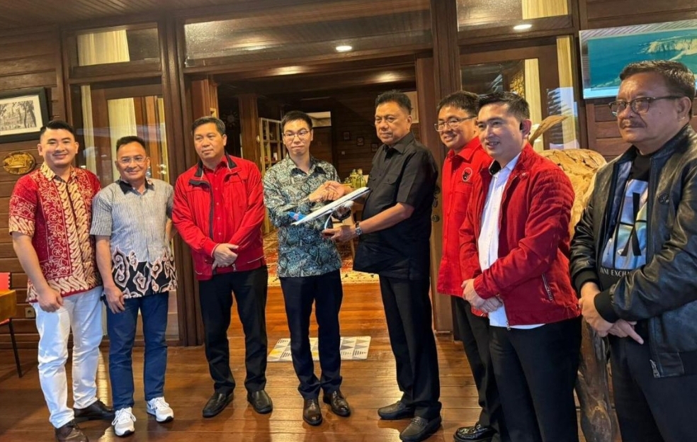 General Manager CS untuk Jakarta Office, Rex Wang, saat beraudiensi dengan Gubernur Olly Dondokambey , Jumat 9 Agustus.