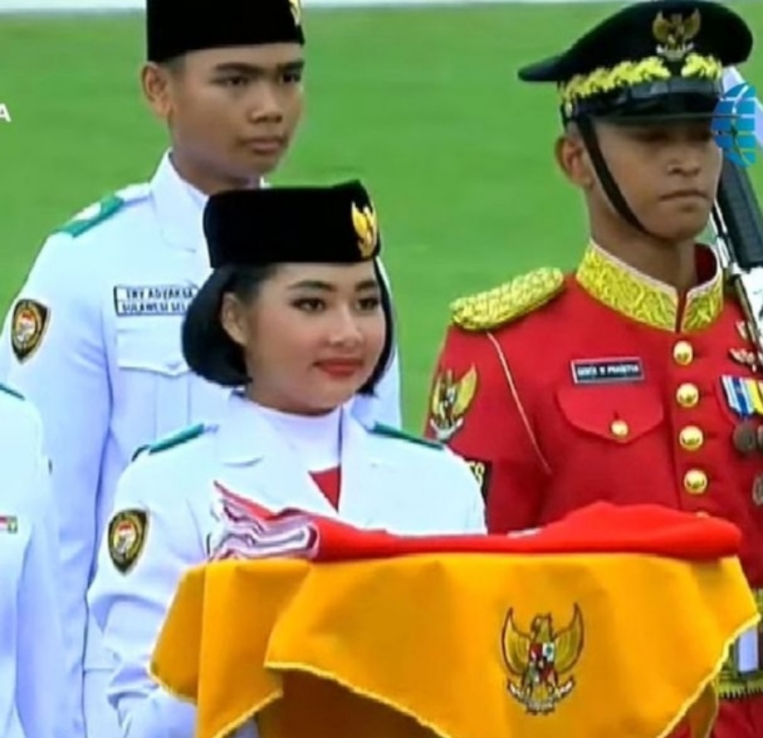 Livenia Evelyn Kurniawan, anggota Paskibra asal Kalimantan Timur yang terpilih menjadi pembawa baki di upacara pagi tadi.