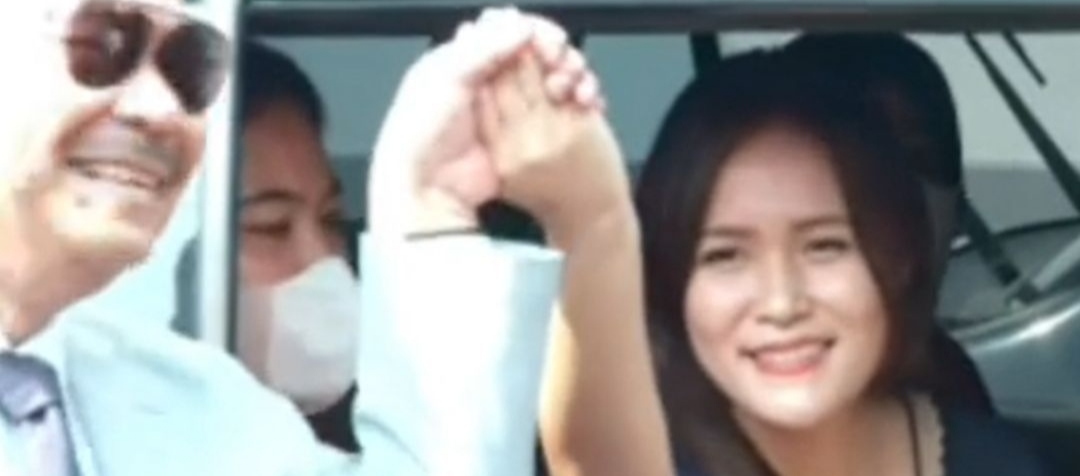 Jessica Kumala Wongso bersama Otto Hasibuan