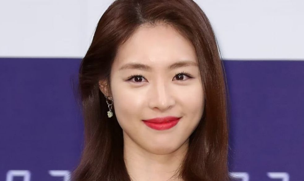 Lee Yeon Hee