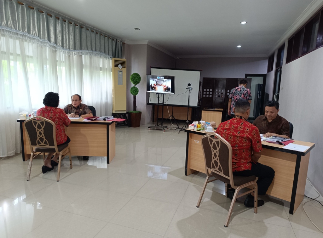 Proses wawancara di aula BKD