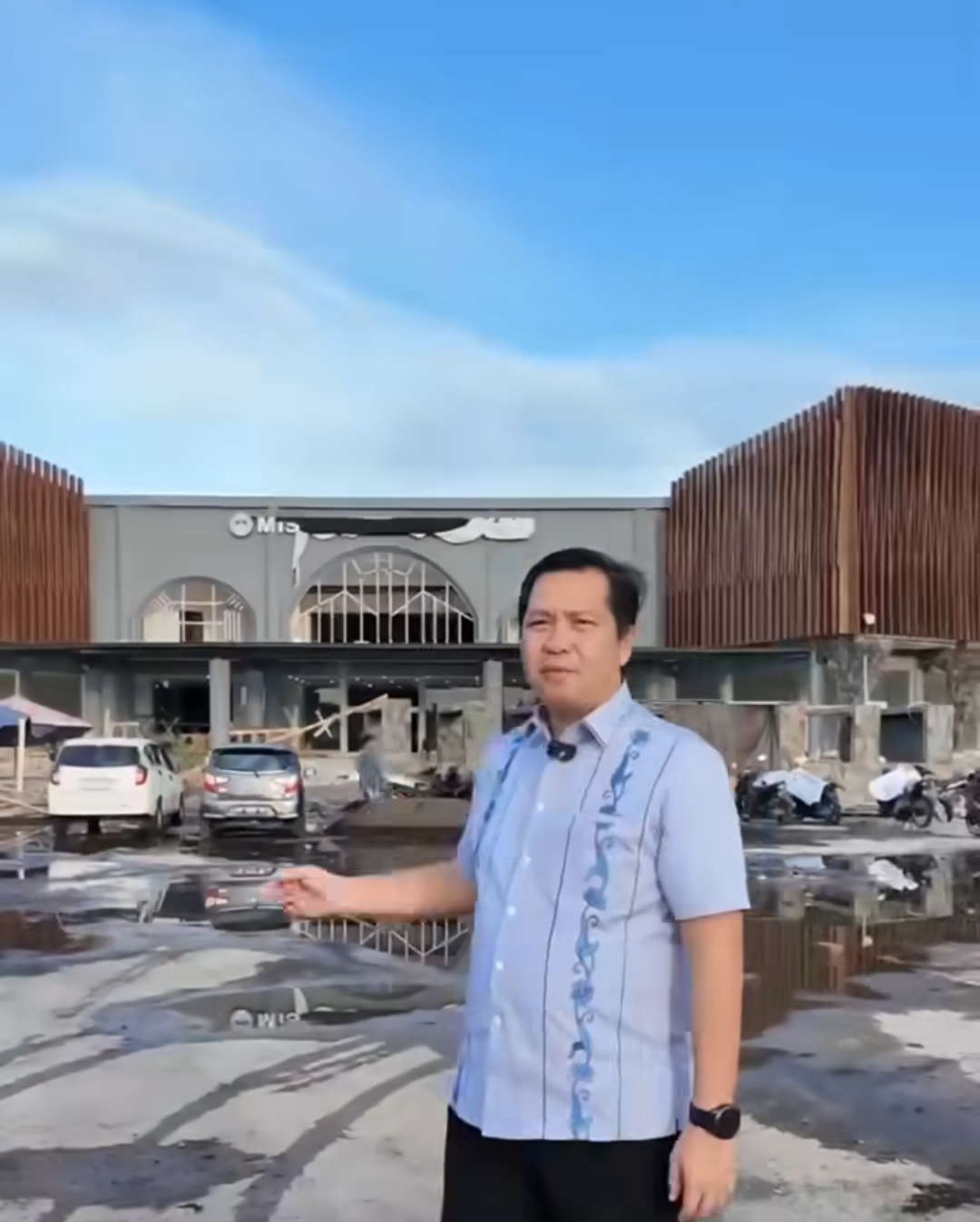 Pnt Steven Kandouw kala memantau perkembangan pembangunan