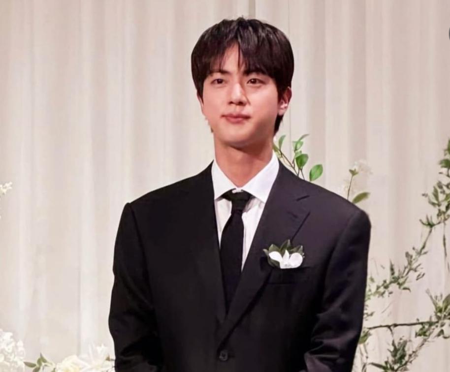 Jin BTS