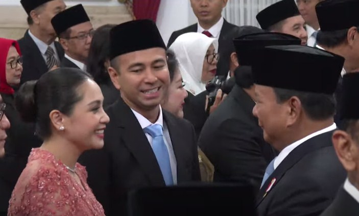 Presiden Prabowo Subianto melantik Dr (HC) Raffi Ahmad sebagai Utusan Khusus Presiden Bidang Pembinaan Generasi Muda dan Pekerja Seni. (Setpres)